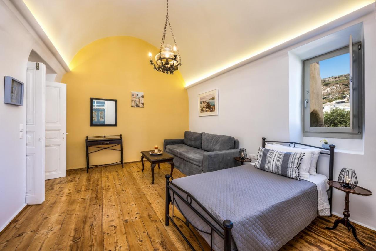 450 Years Castle House For 2-5 People/Jacuzzi Emporio (Santorini) Exterior foto