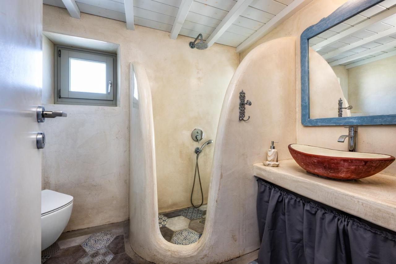 450 Years Castle House For 2-5 People/Jacuzzi Emporio (Santorini) Exterior foto